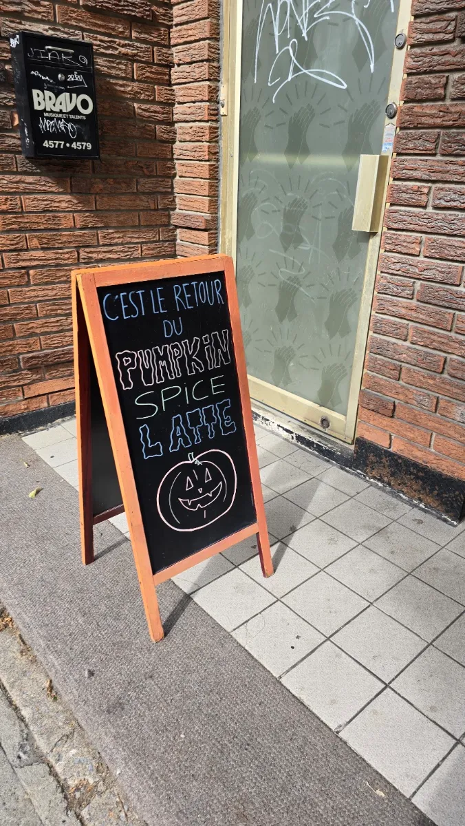 Menu, Café Bravo