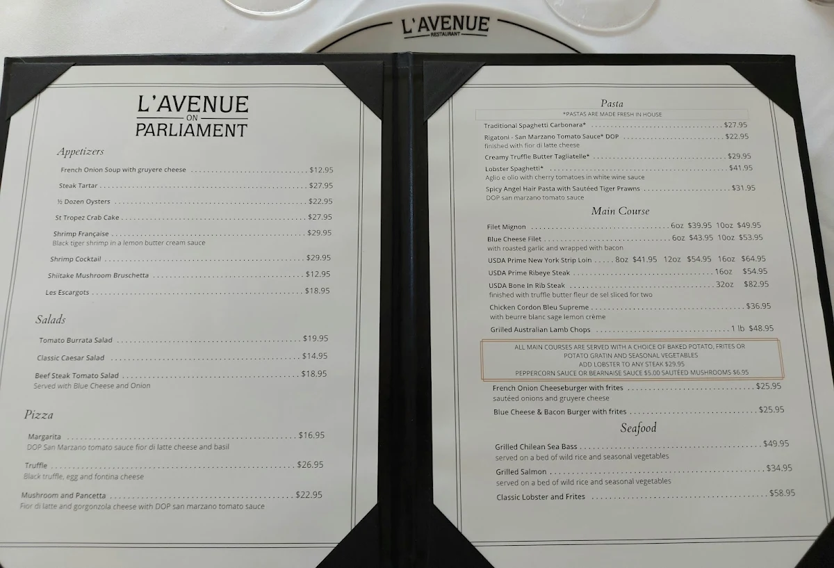 Menu, L'avenue on Parliament