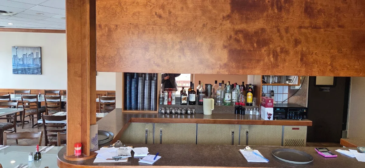Vibe, Ko's Chinese Restaurant