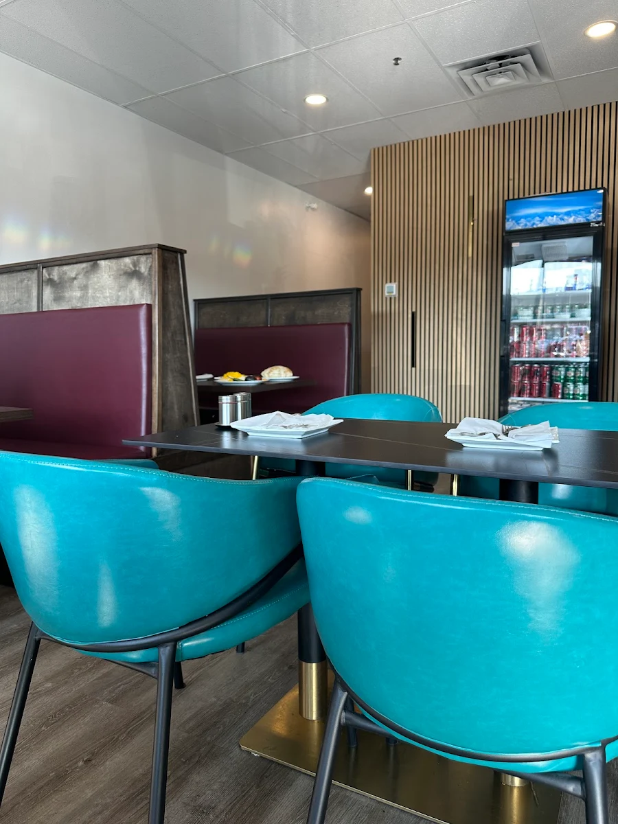 Vibe, Alborz Restaurant