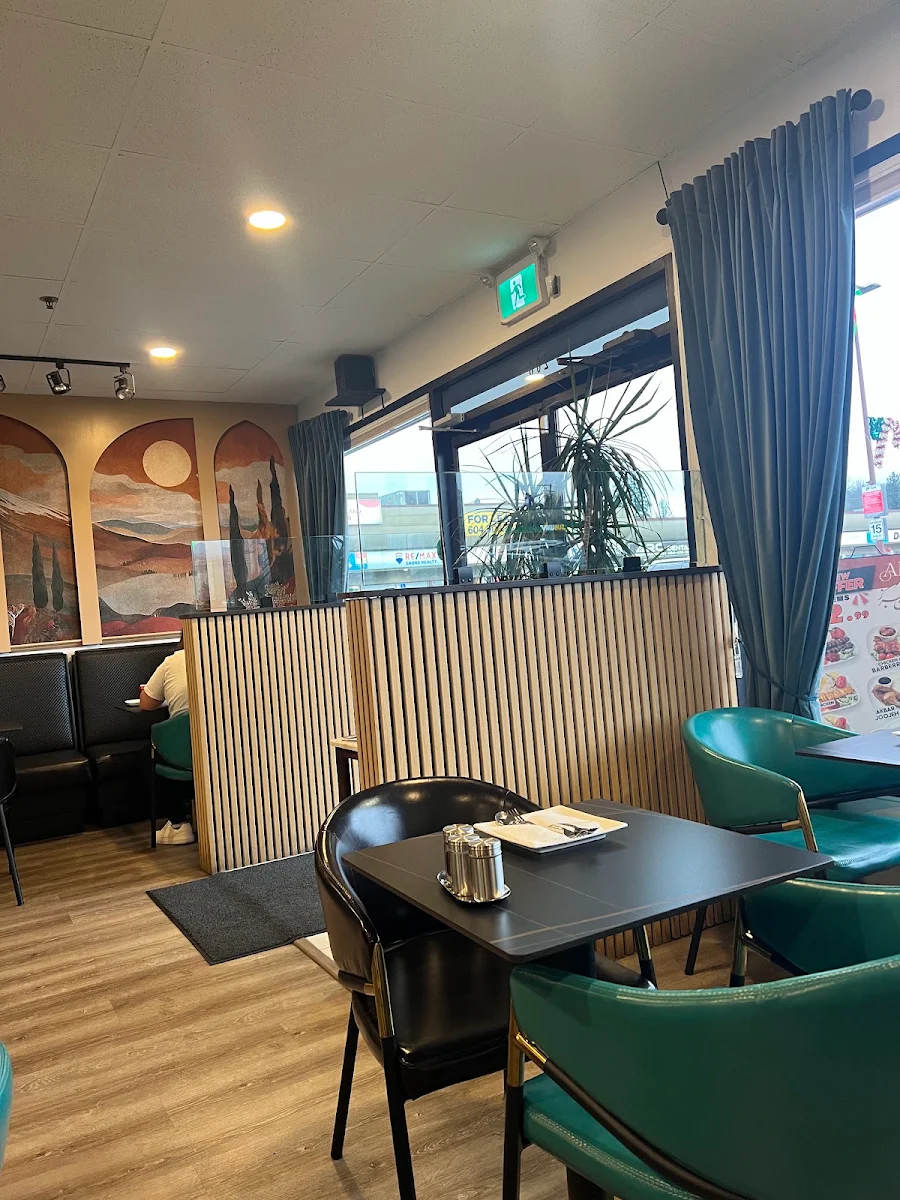 Vibe, Alborz Restaurant