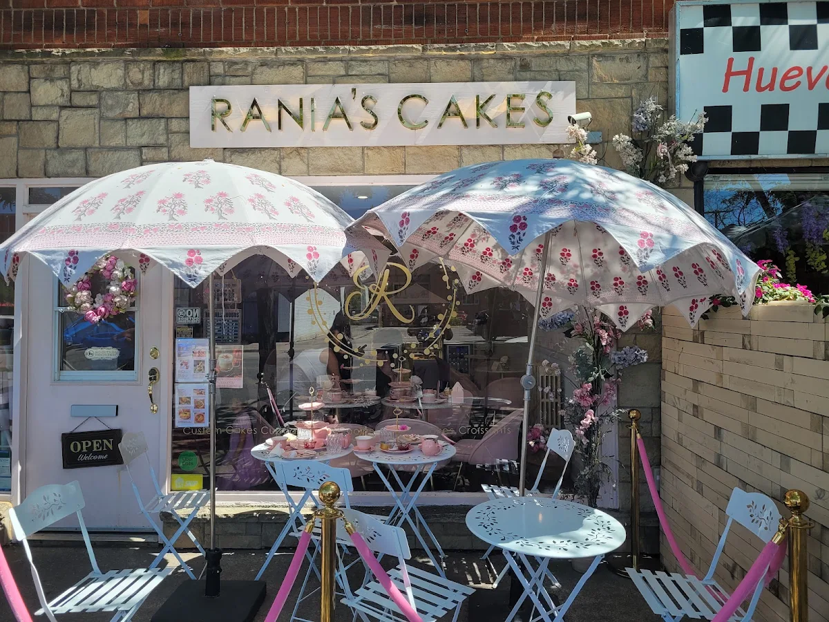 Vibe, Rania's Cakes