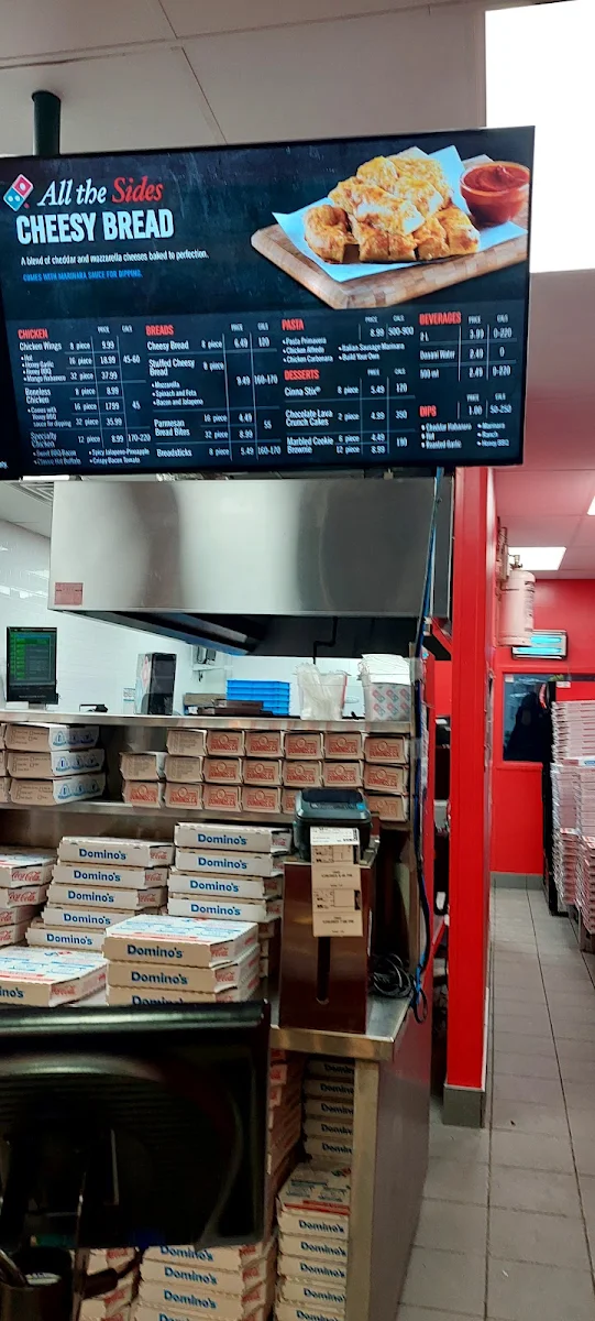 Menu, Domino's Pizza