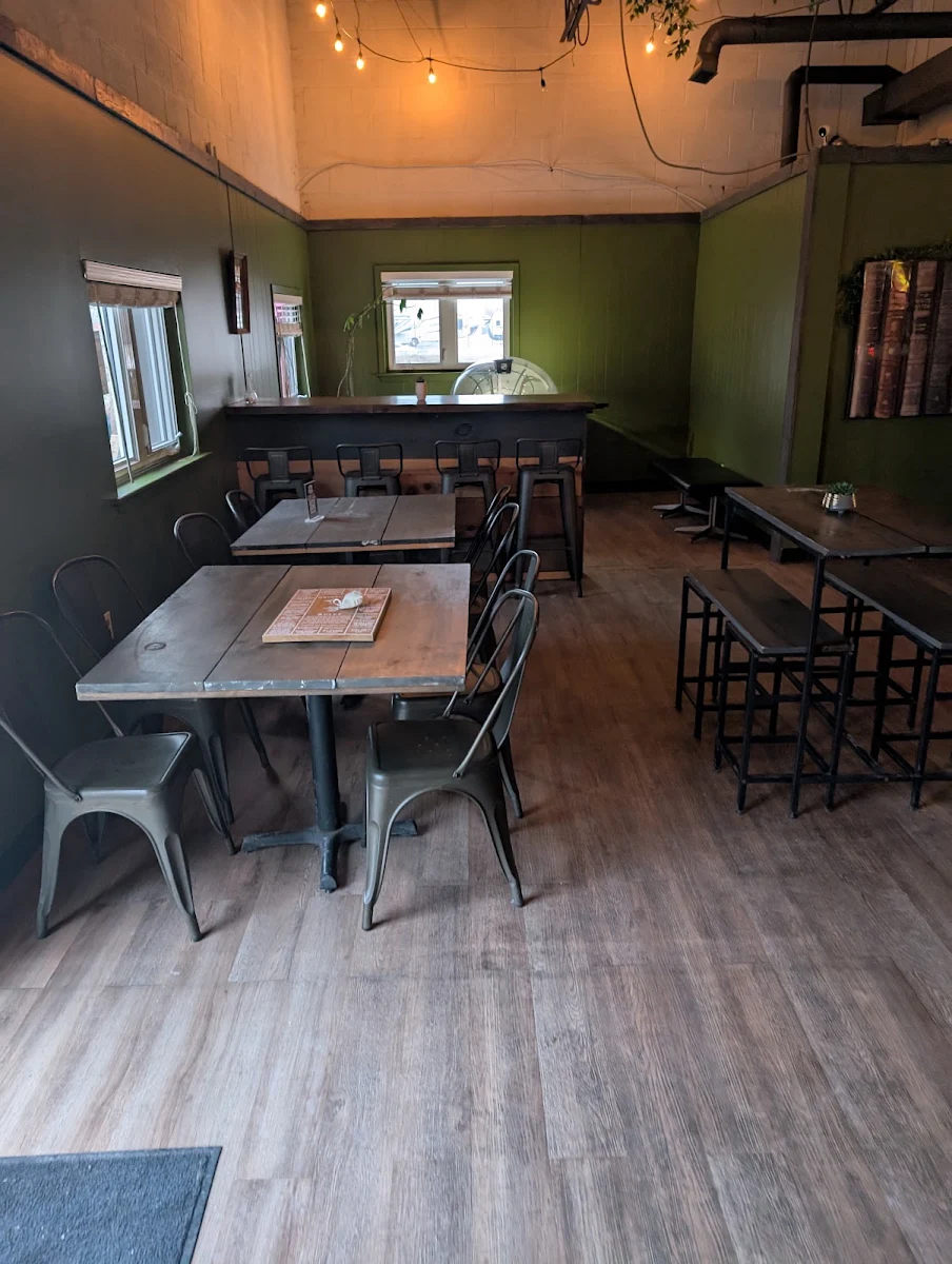 Vibe, Newark Brewing: Bar & Restaurant