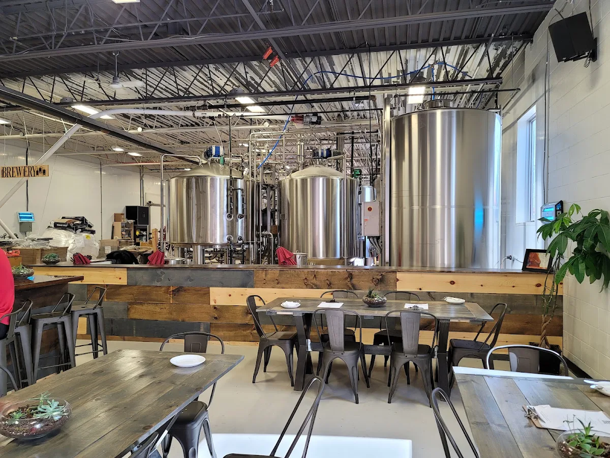 Vibe, Newark Brewing: Bar & Restaurant