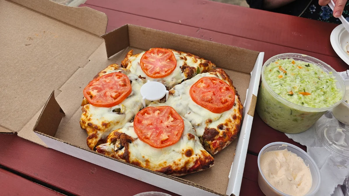 Food & drink, Nick's Chicken House & Pizzeria