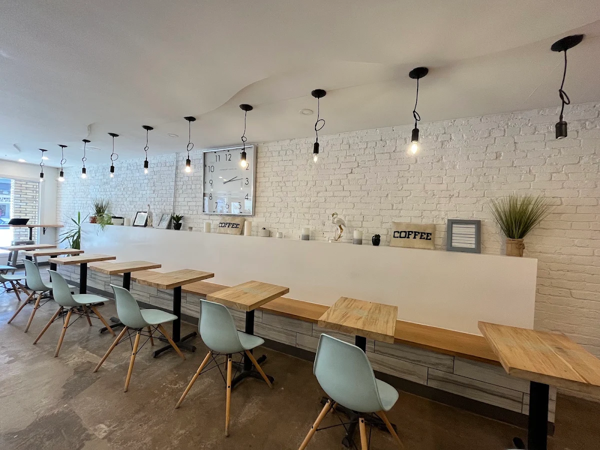 Vibe, Commonwealth Coffee