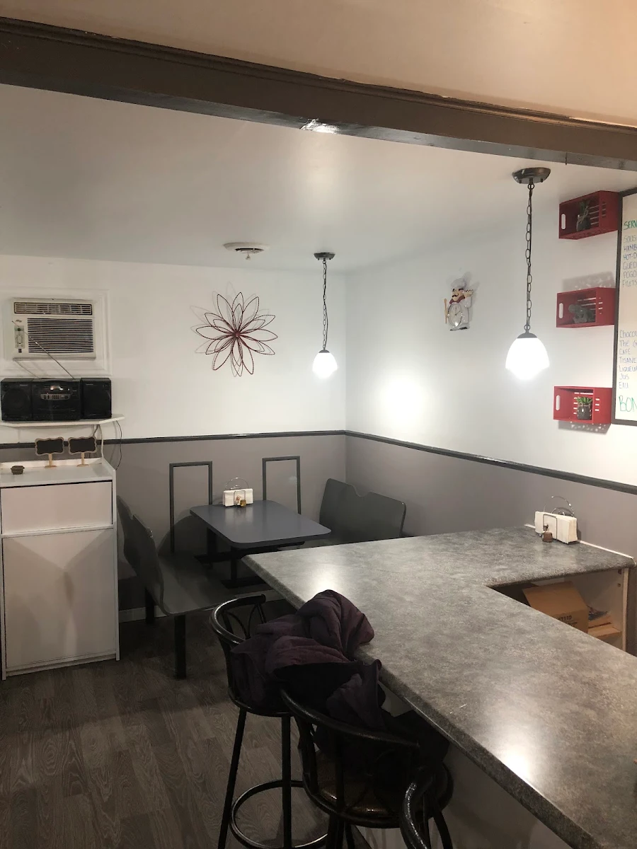 Vibe, Cantine Rendez-Vous Ouellet Inc