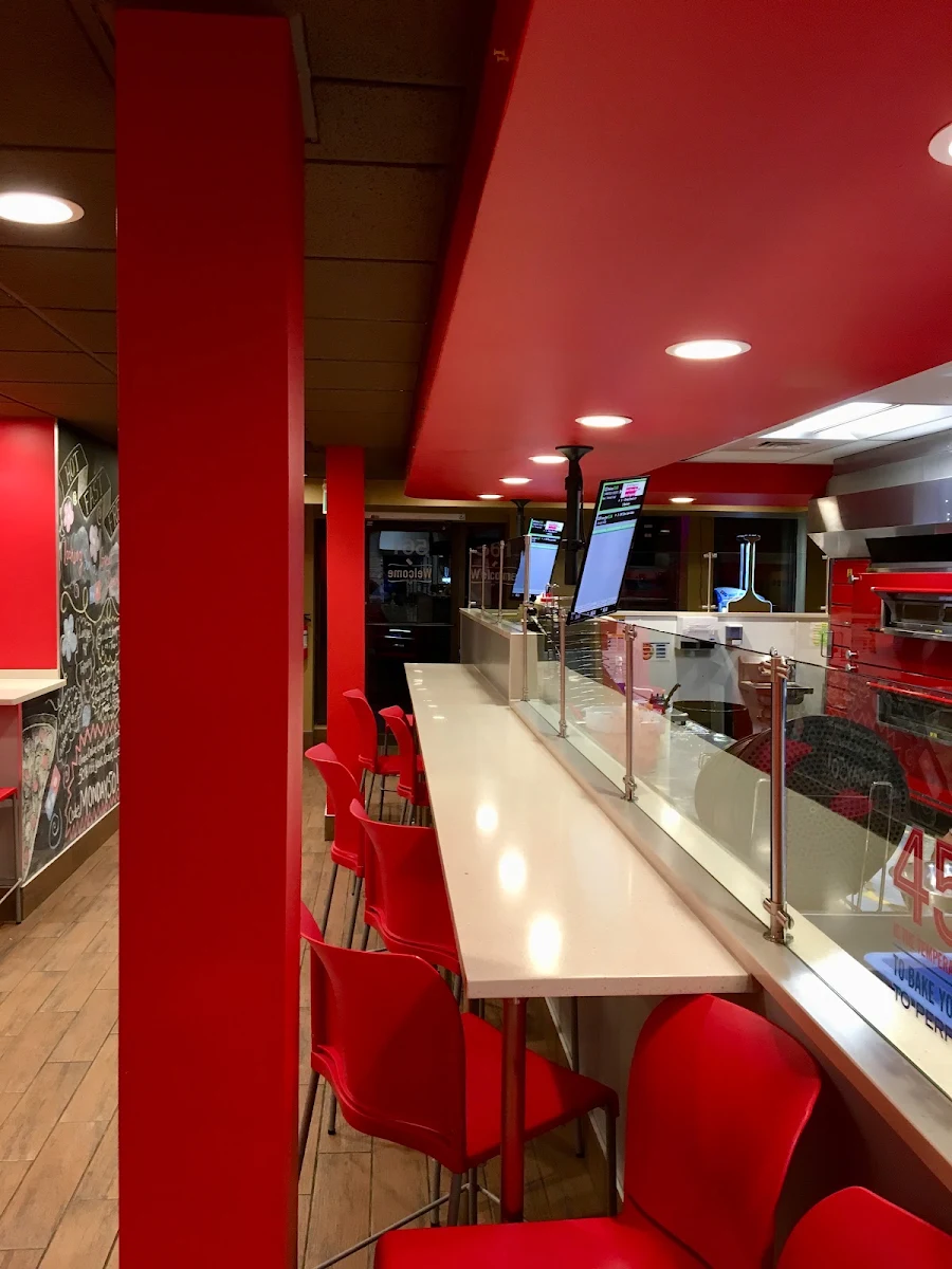 Vibe, Domino's Pizza