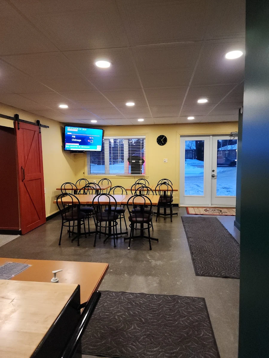 Vibe, Pizzeria Stoneham