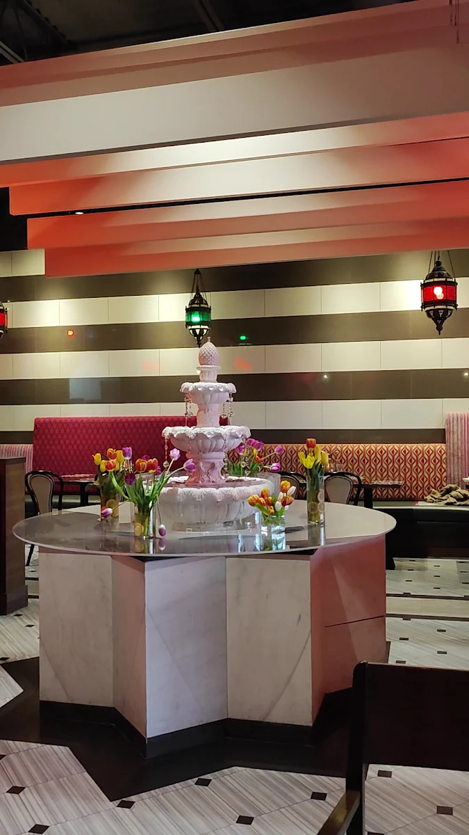 Vibe, Roman Zaman Damascene Cuisine