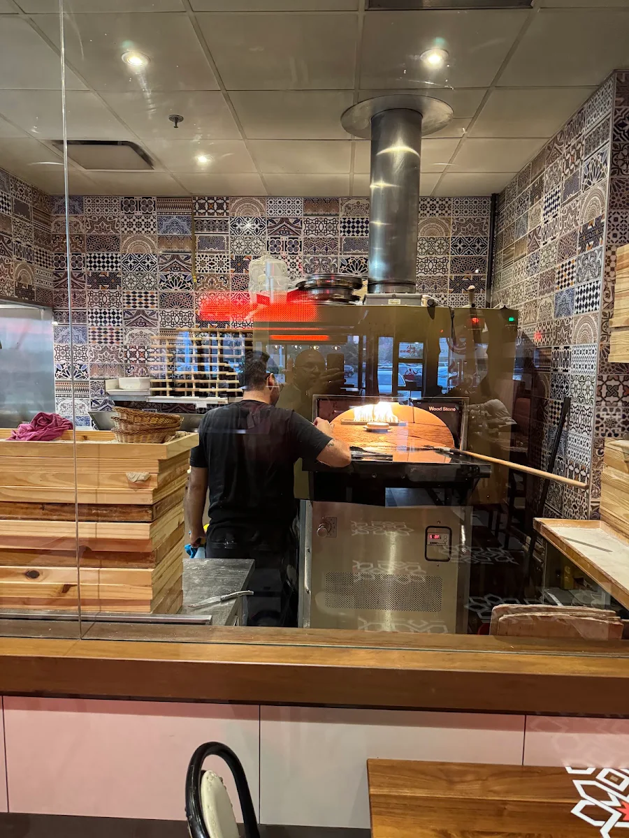 Vibe, Roman Zaman Damascene Cuisine