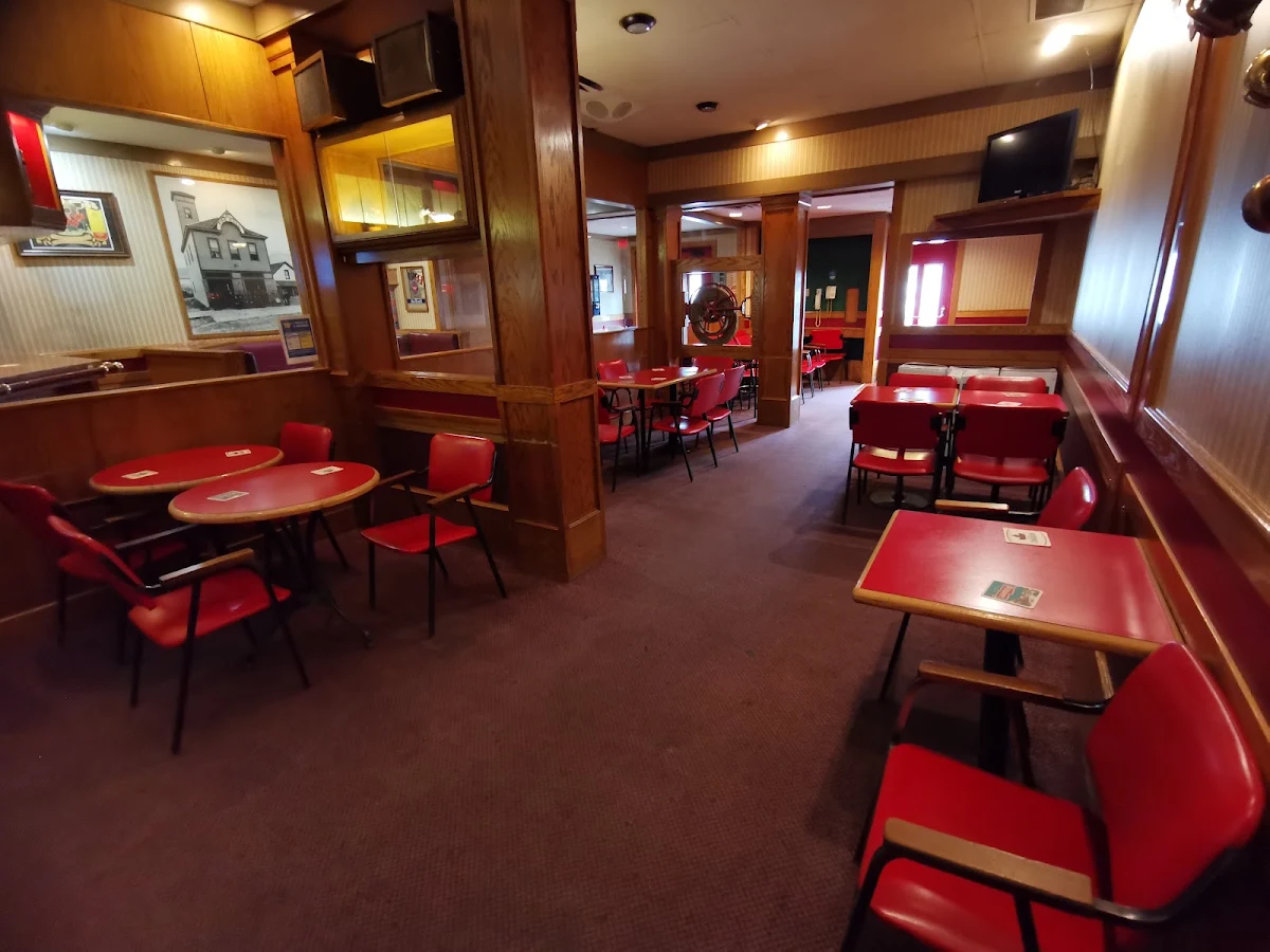 Vibe, Kamloops Inn City Pub
