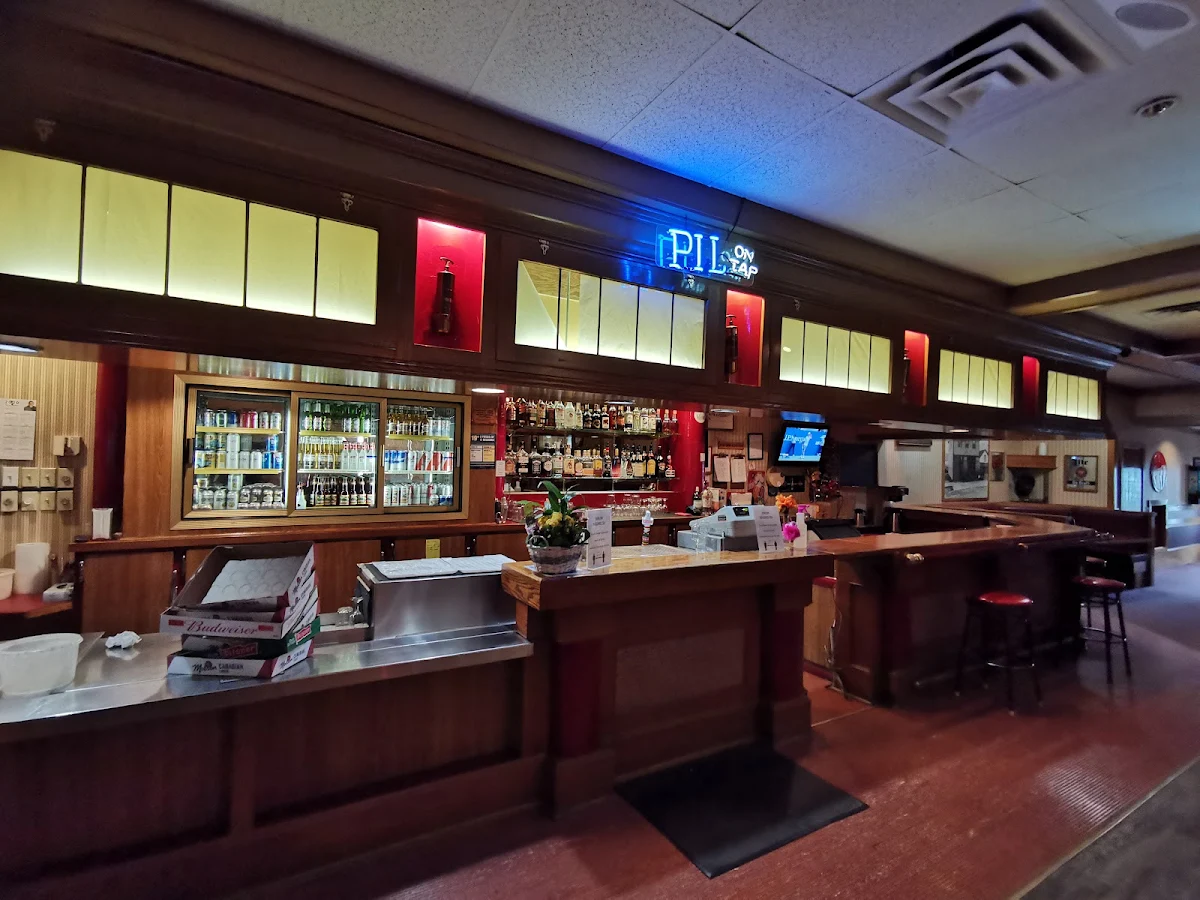 Vibe, Kamloops Inn City Pub