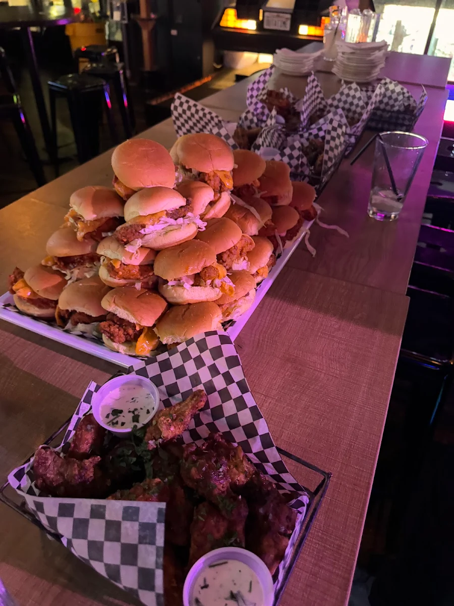 Food & drink, Par-Tee Putt
