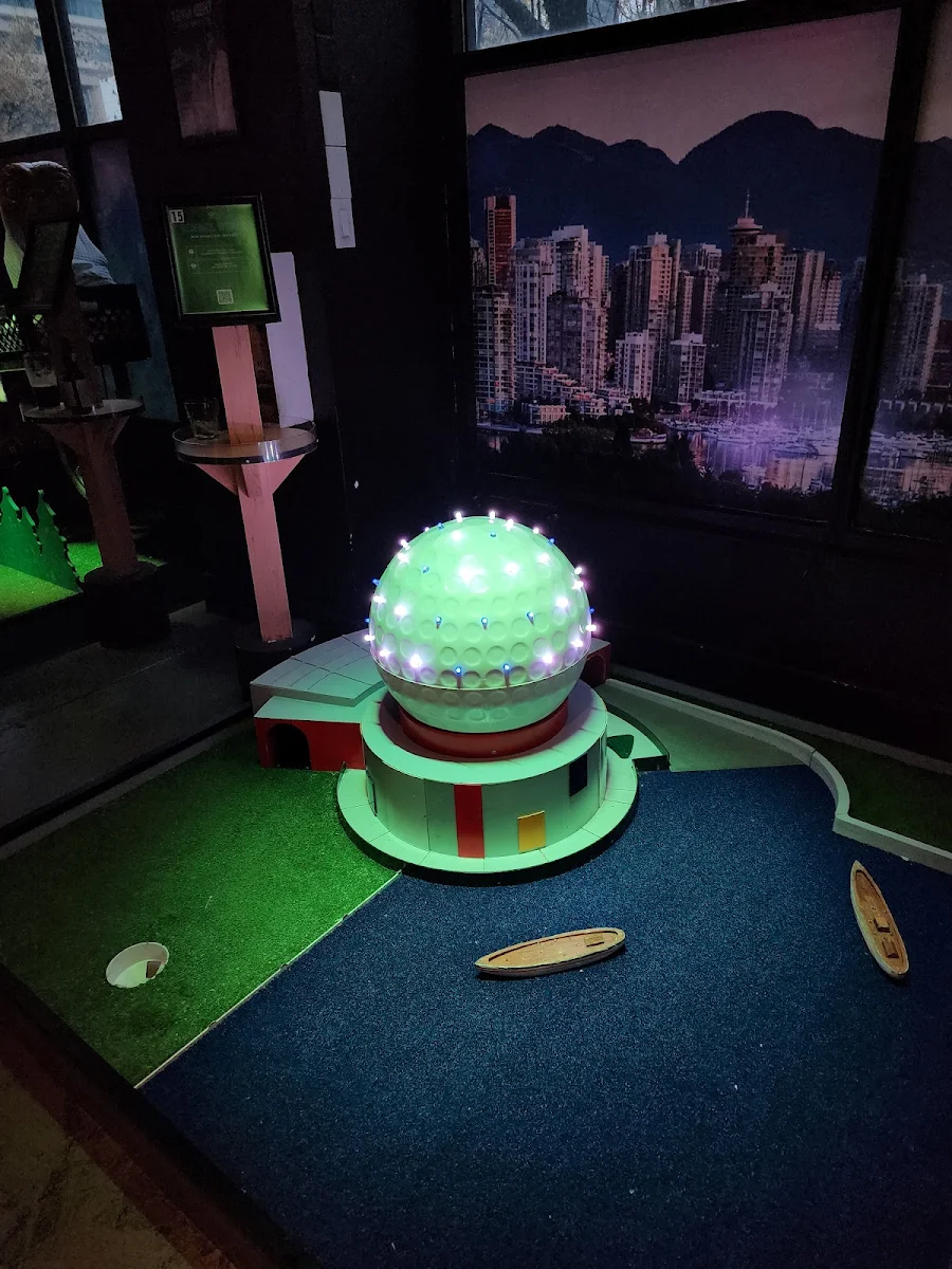 Food & drink, Par-Tee Putt