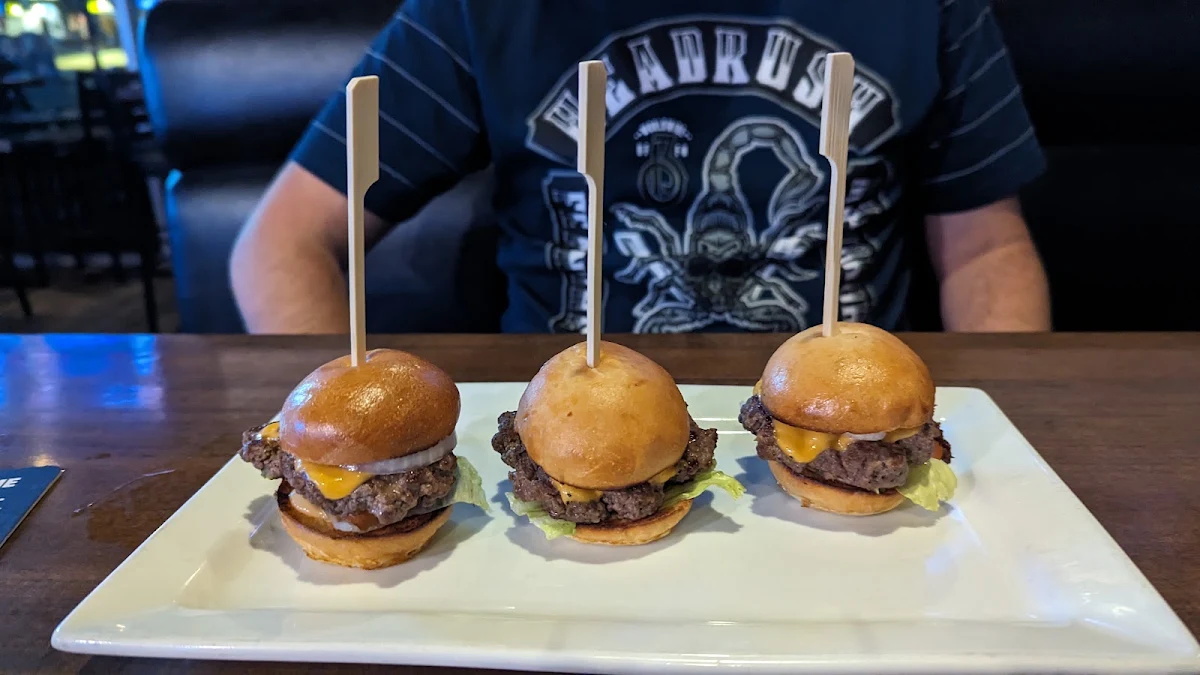Food & drink, Overtime Taphouse