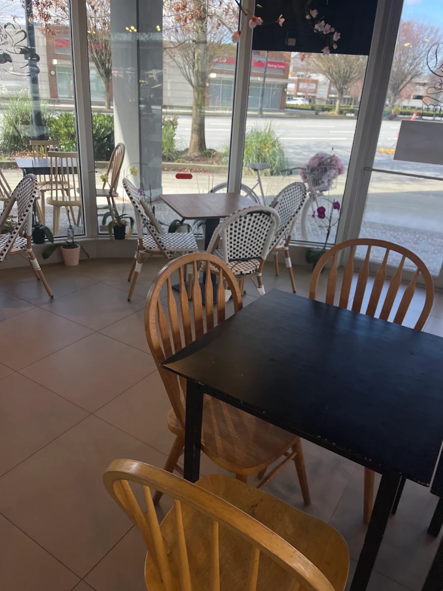 Vibe, Candy Rock Café & Bakery