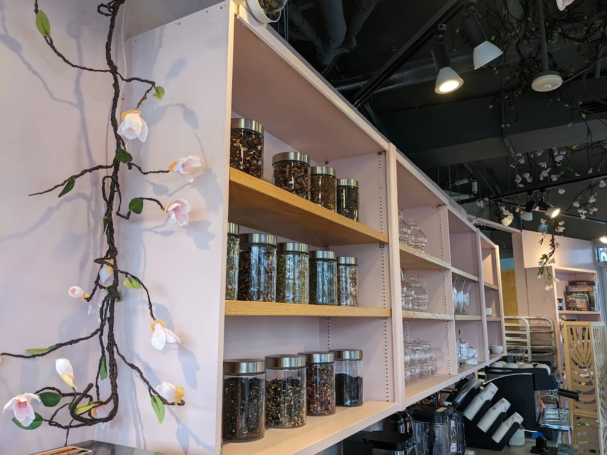 Vibe, Candy Rock Café & Bakery