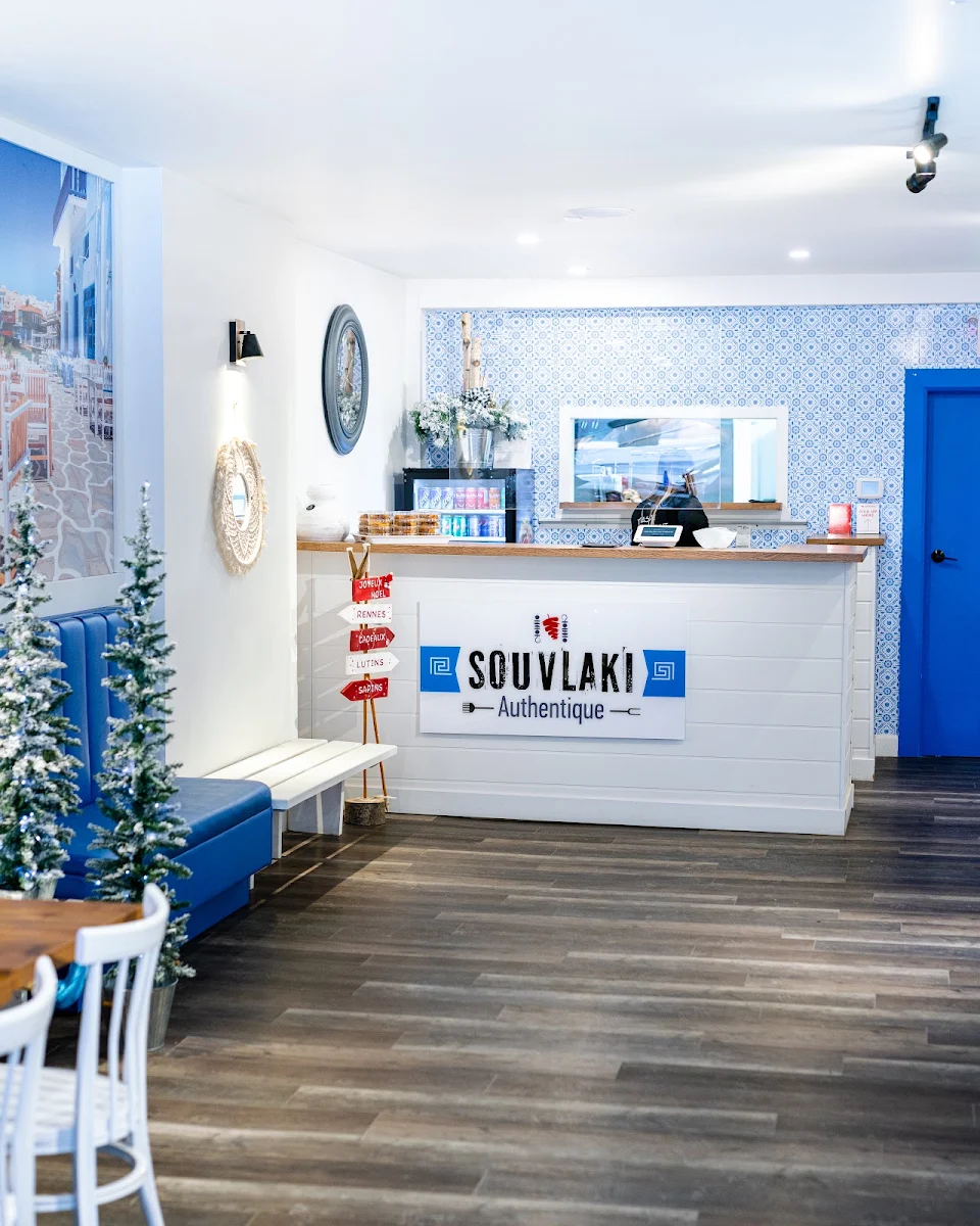 Vibe, Souvlaki Authentique Lachine | Top Greek Restaurant