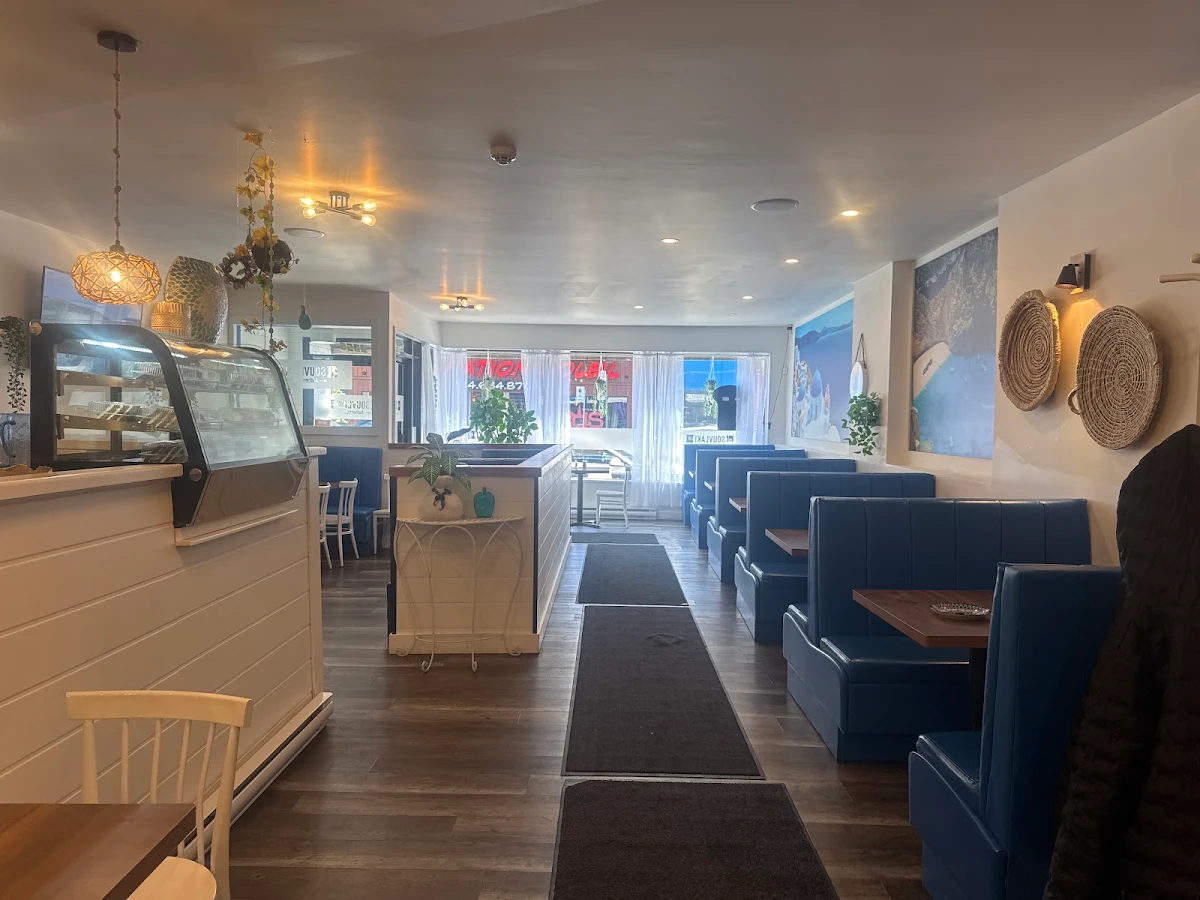 Vibe, Souvlaki Authentique Lachine | Top Greek Restaurant