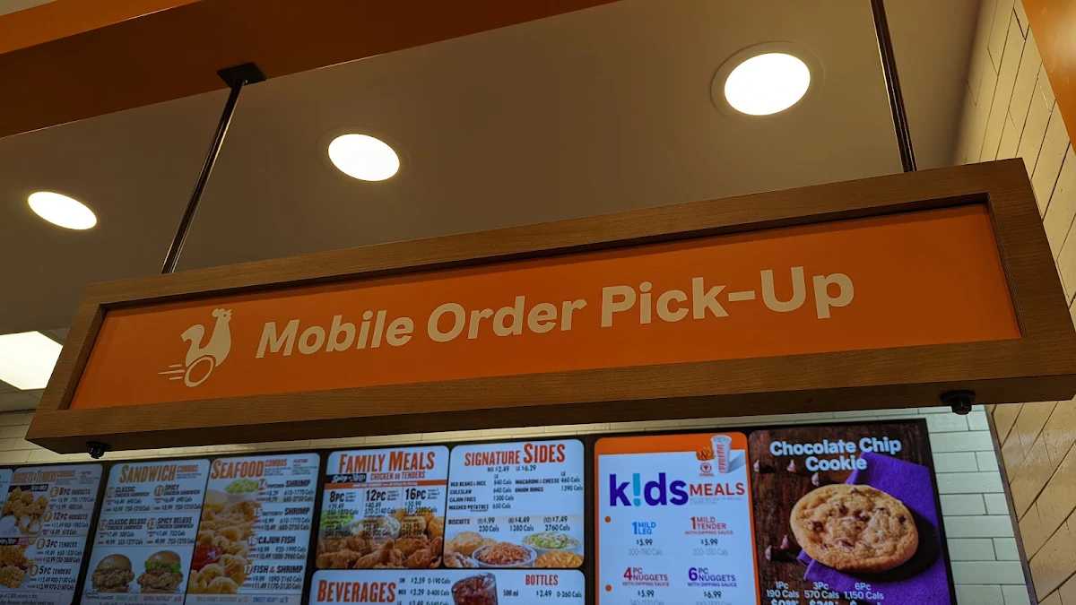 Menu, Popeyes Louisiana Kitchen
