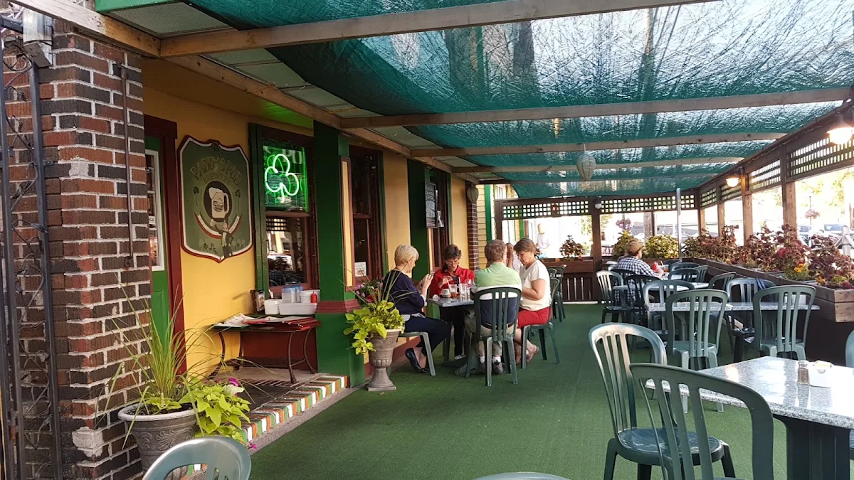 Vibe, Paddy's Irish Brewpub & Rosie's Restaurant