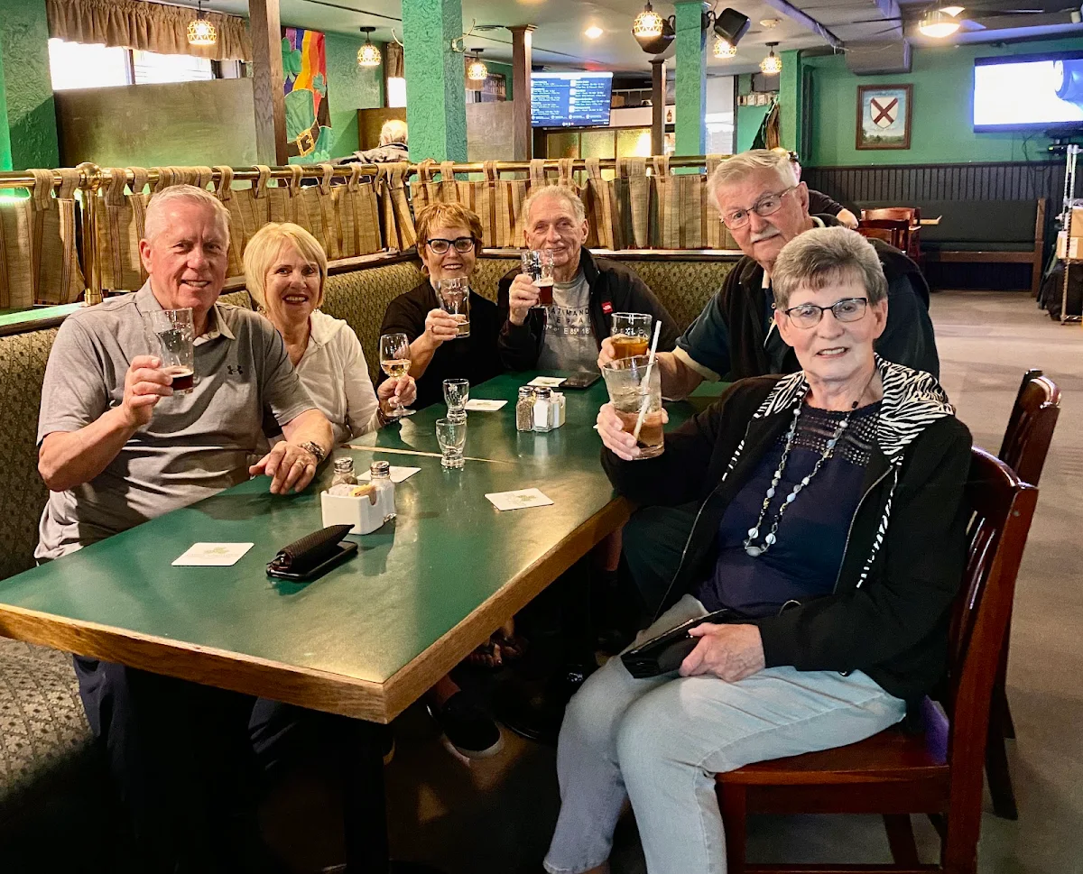 Vibe, Paddy's Irish Brewpub & Rosie's Restaurant