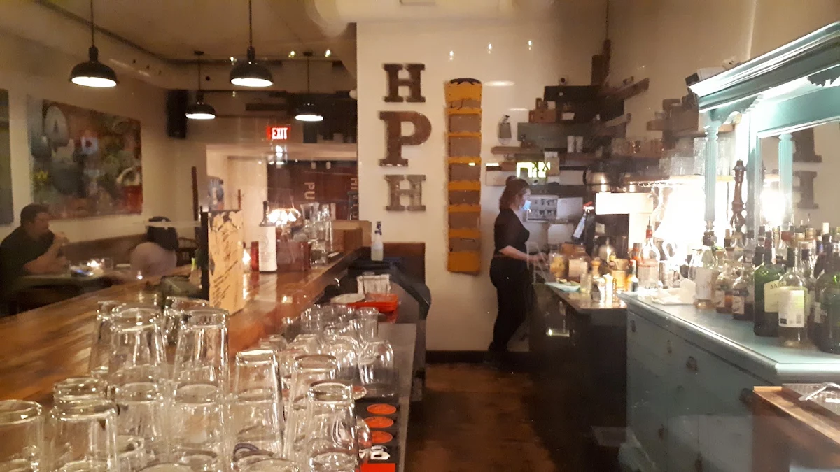 Vibe, The Hintonburg Public House