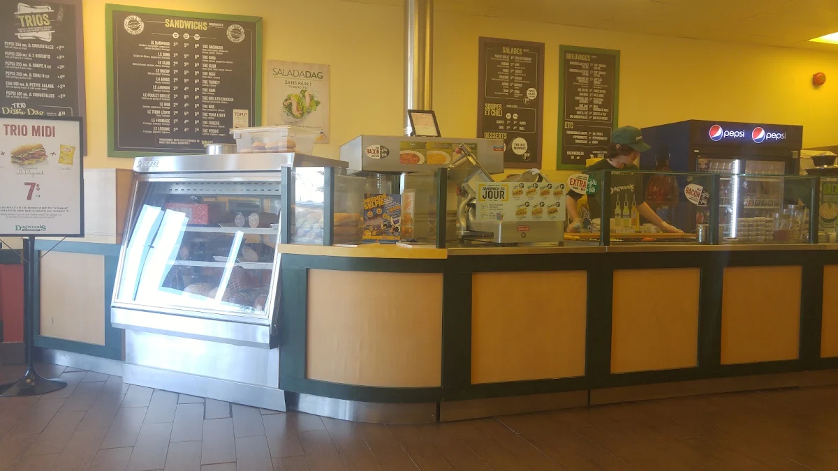 Vibe, Dagwoods La Sandwicherie