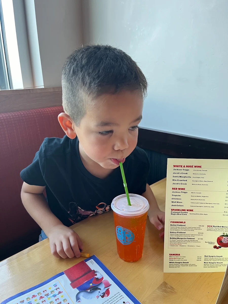 Menu, Boston Pizza