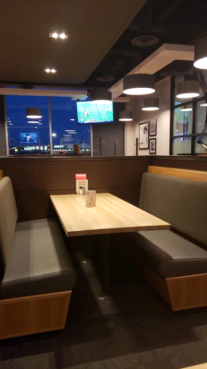 Vibe, Boston Pizza