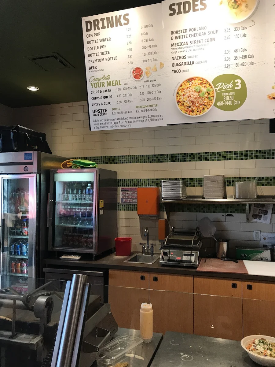 Vibe, Mucho Burrito Fresh Mexican Grill