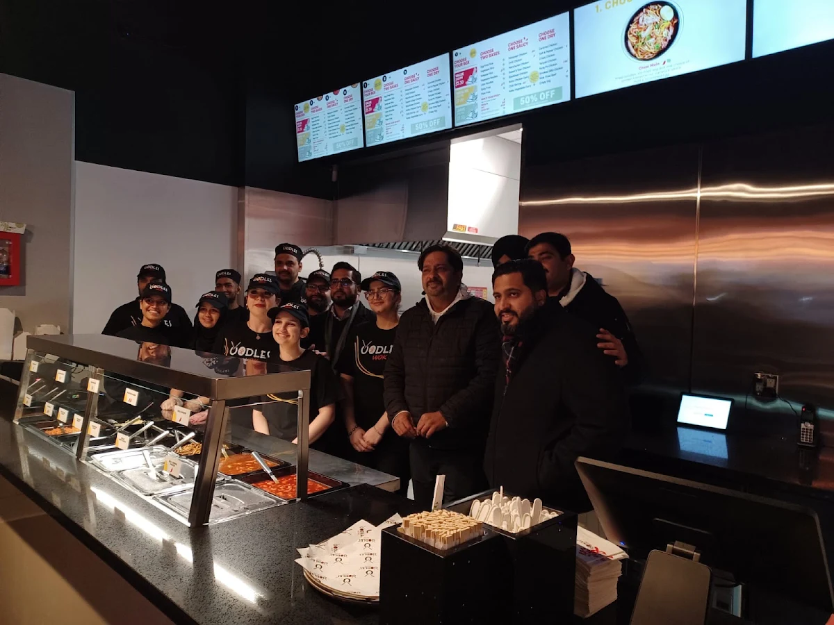 Vibe, Oodles Wok Mayfield, Brampton