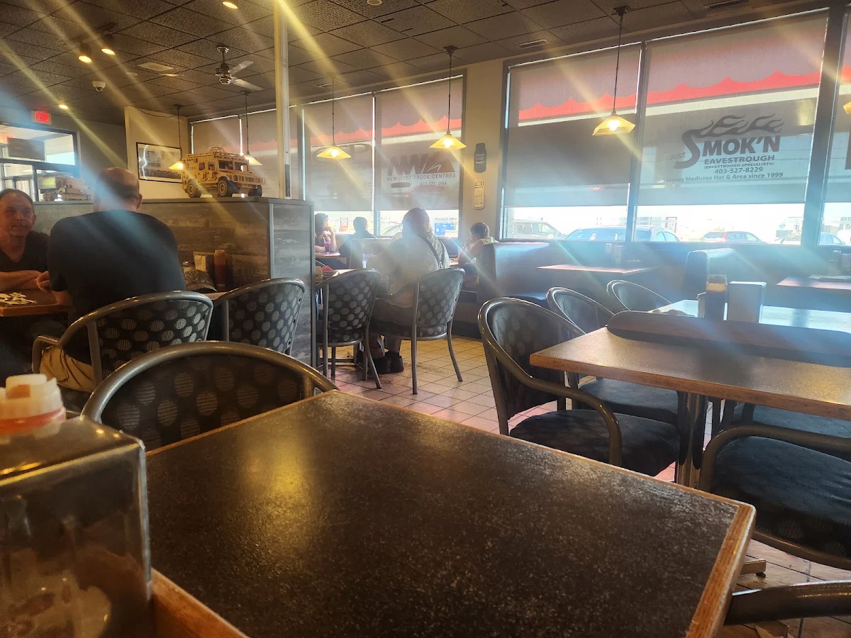 Vibe, Trukker's Restaurant