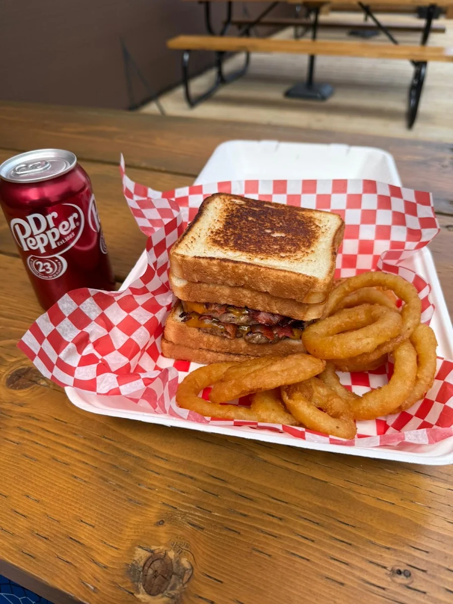 Food & drink, R&C’s Chip Stand