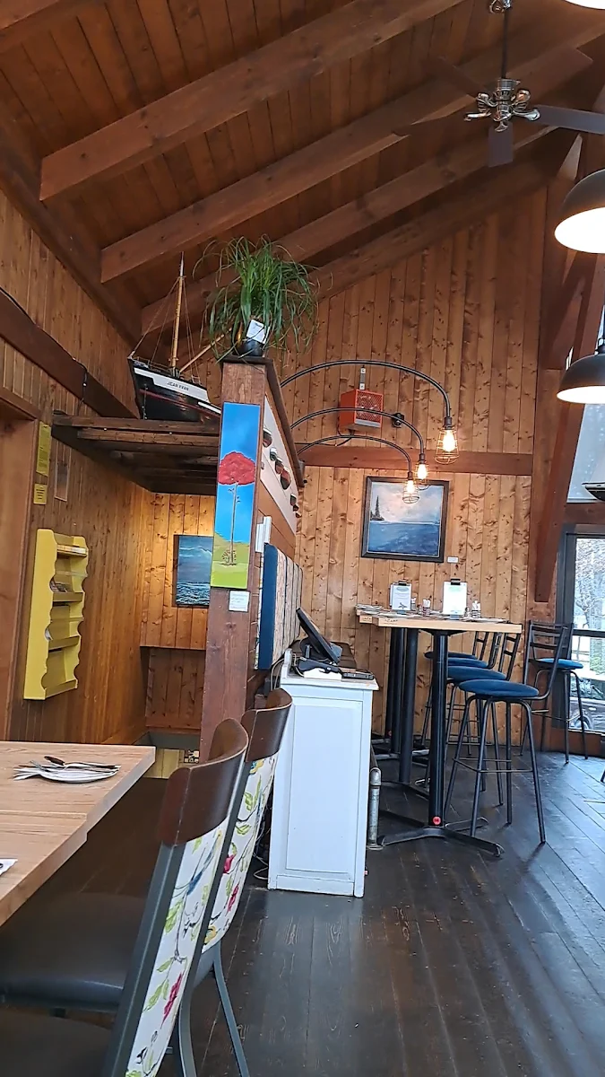 Vibe, Cafe Bistro OK