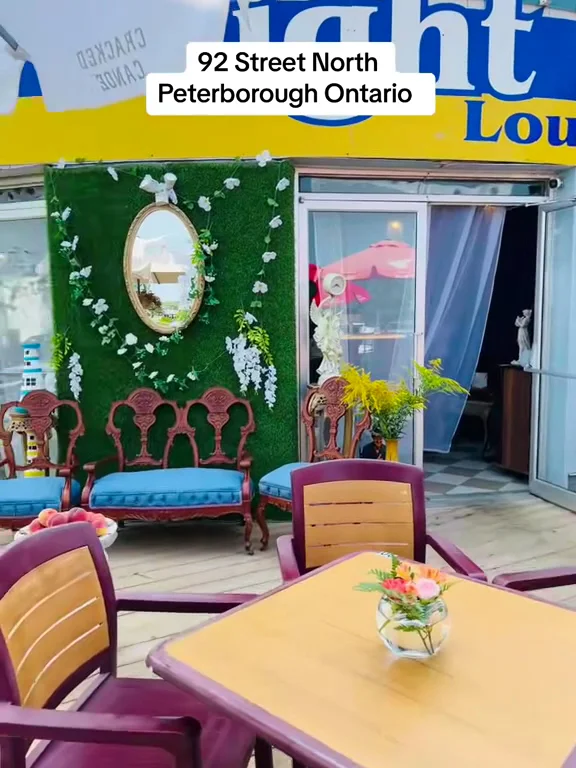 Vibe, Light House Lounge & Grill