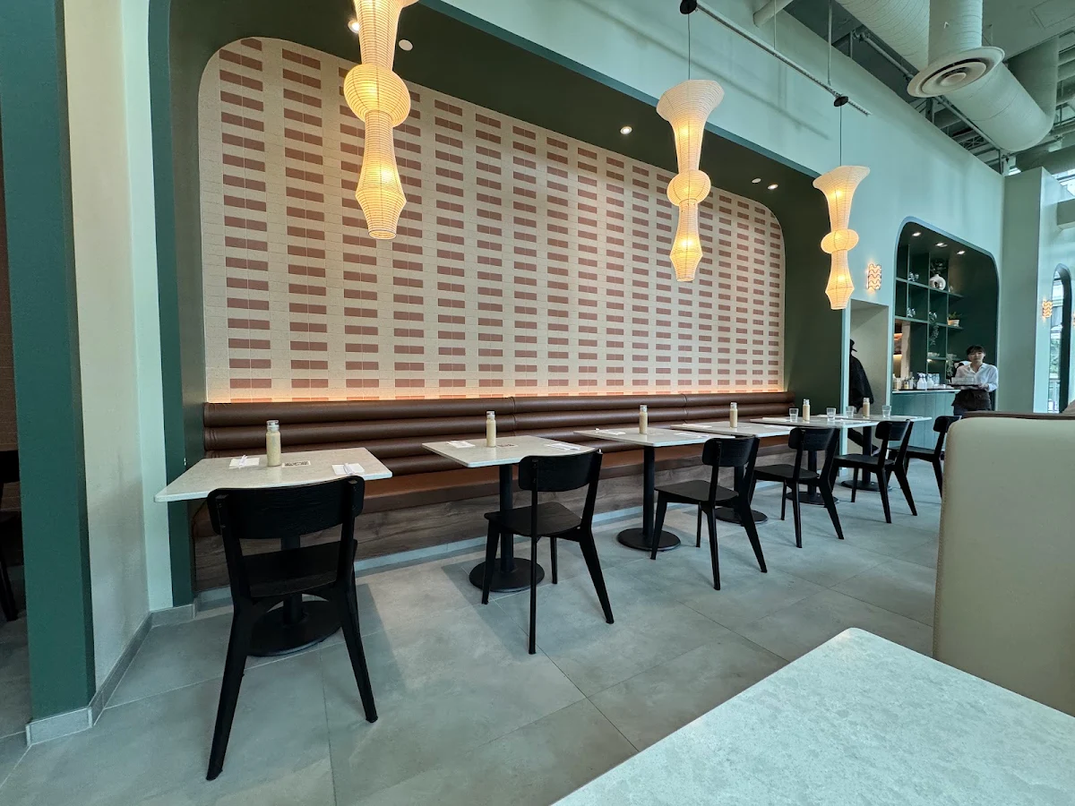 Vibe, Saku Brentwood