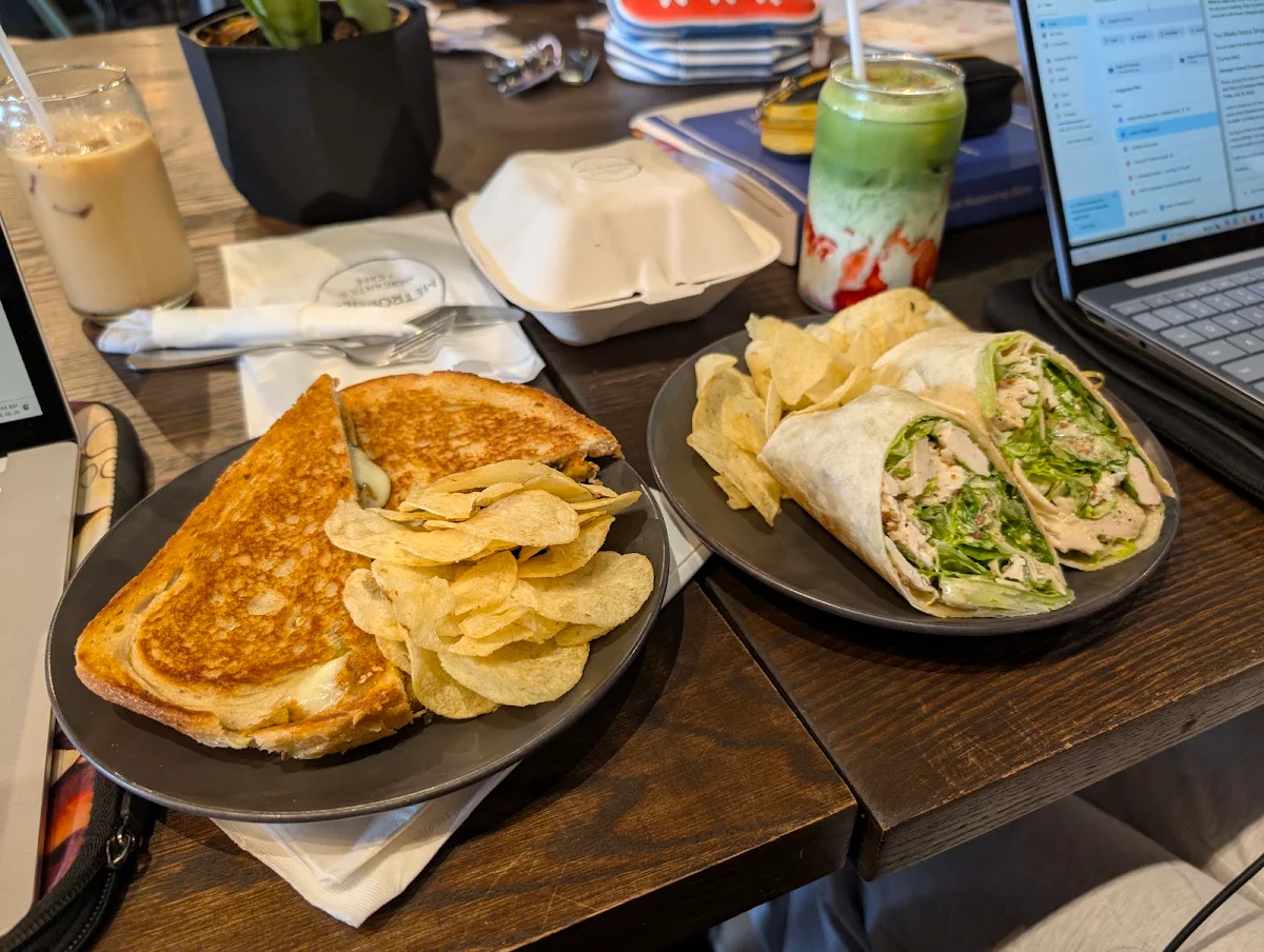 Food & drink, Metropolis Mercantile + Café