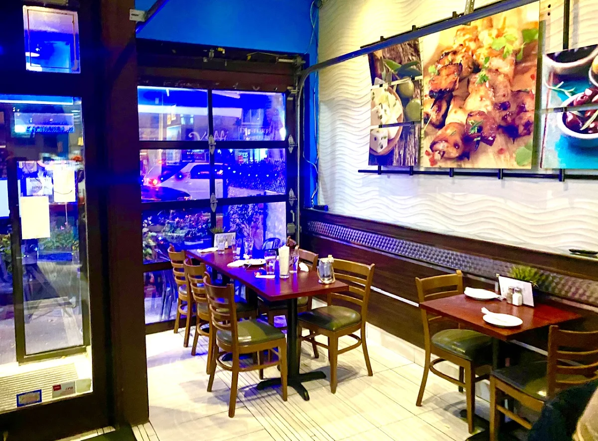 Vibe, The Friendly Greek Mediterranean Grill