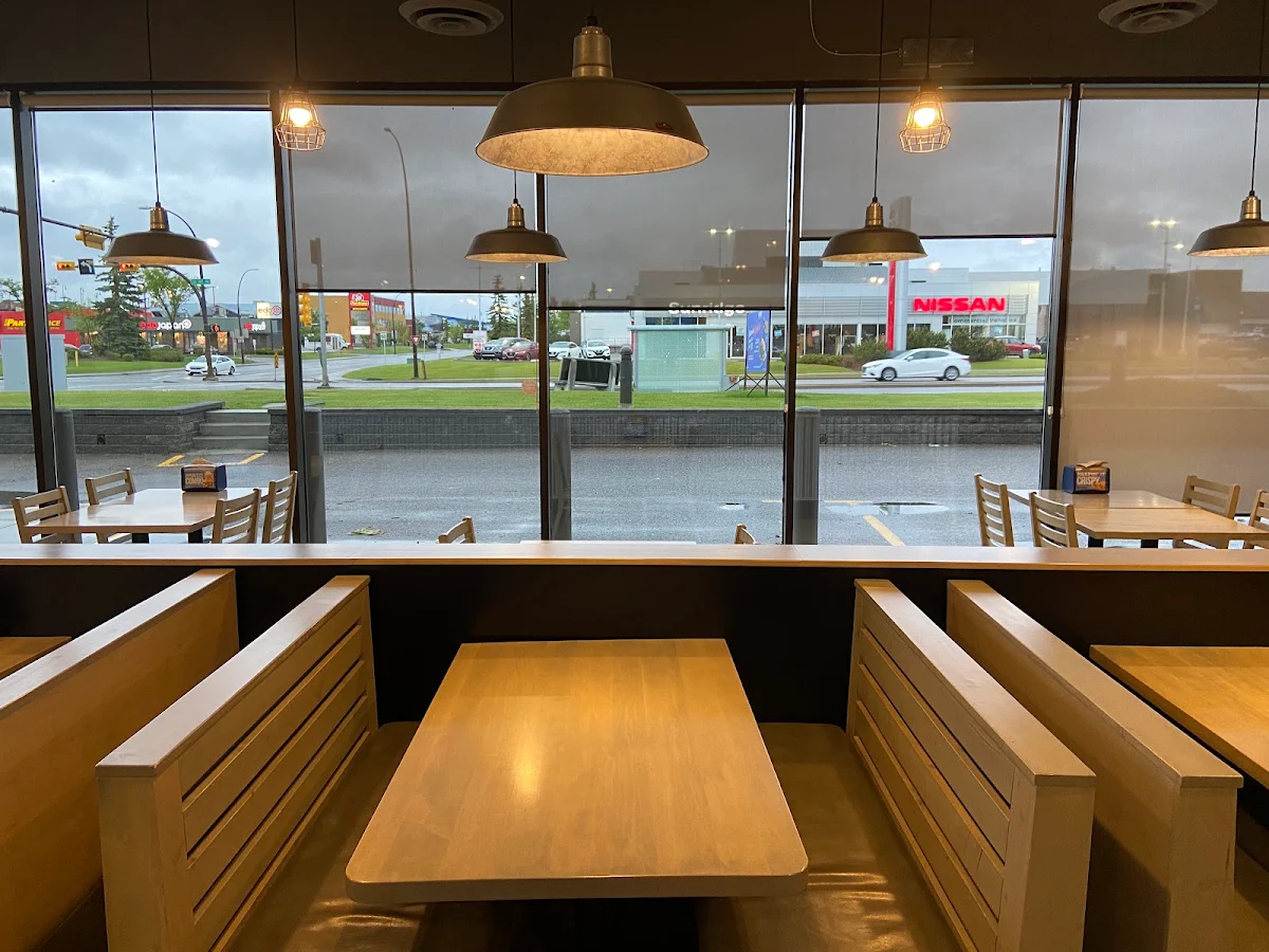 Vibe, Boardwalk Burgers - Calgary 32nd Street