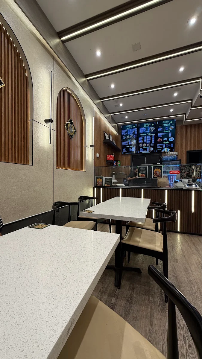 Vibe, ZAFRAAN INDIAN & PAKISTANI CUISINE (DOWNTOWN)