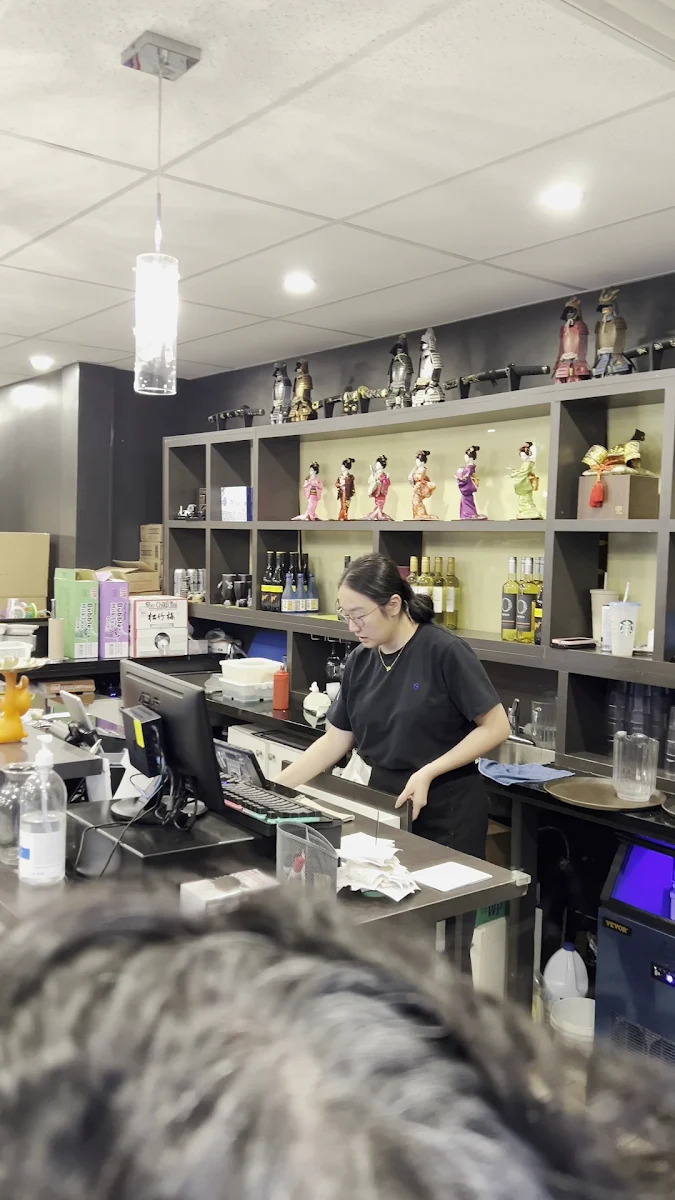 Vibe, Sushi Station