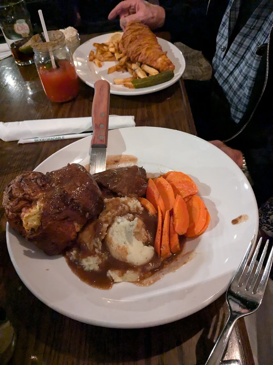Food & drink, Swan on the Rideau