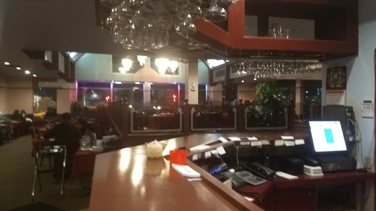 Vibe, Peking Garden Restaurant