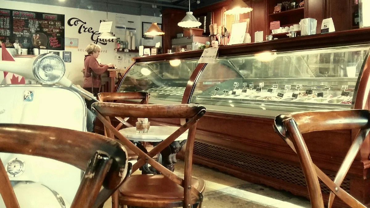 Vibe, Tre Galli Gelato Caffè