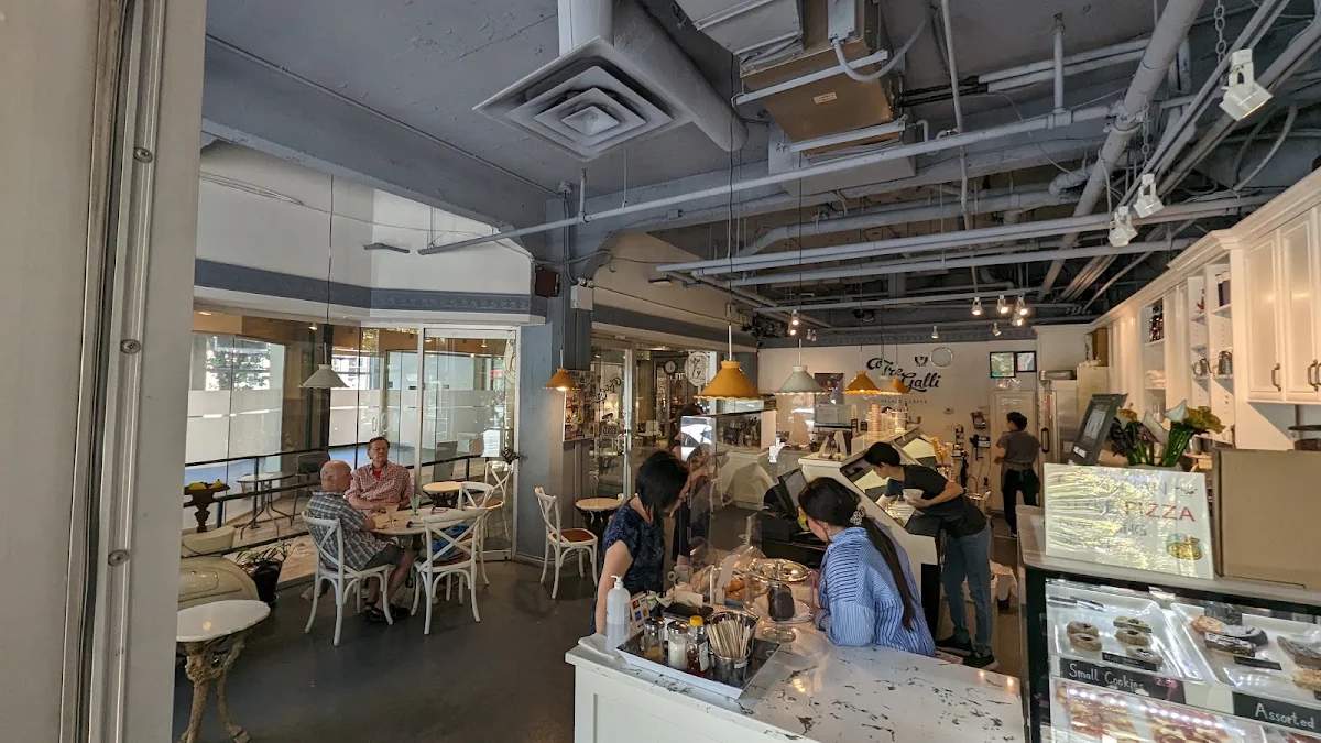 Vibe, Tre Galli Gelato Caffè