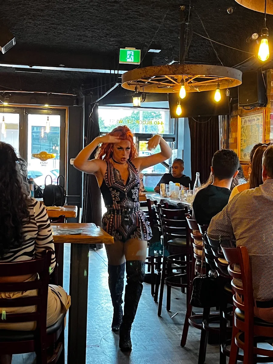 Vibe, Victory Cafe