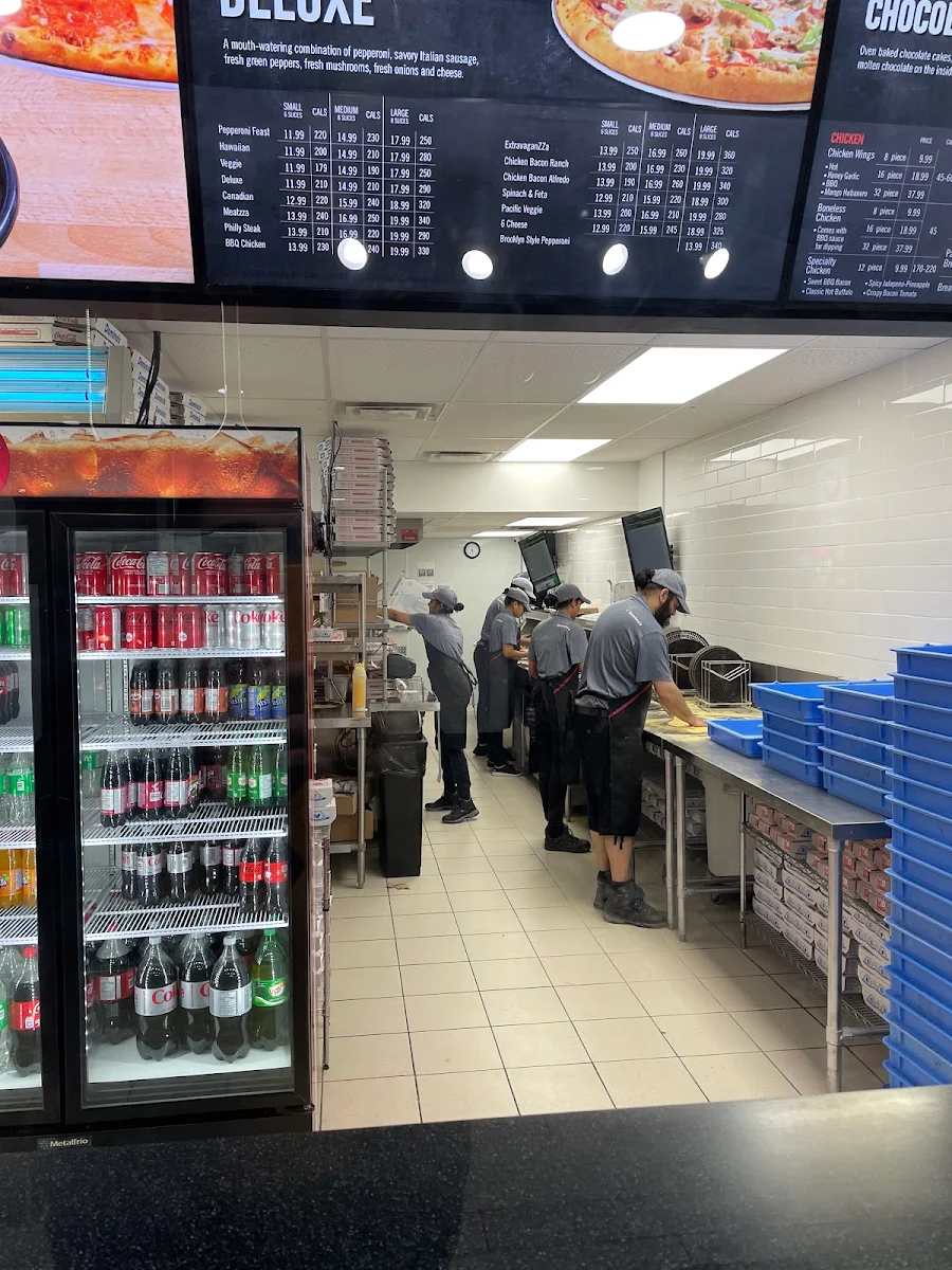 Menu, Domino's Pizza